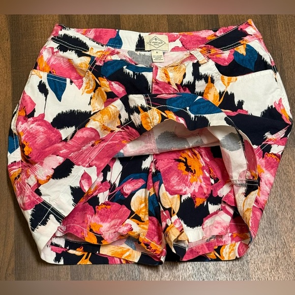 St. Jonh’s Bay. Floral Print Women's Skirt and short - Picture 4 of 7